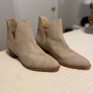 Free People Charm Double V Ankle Boots - size EU 39.5